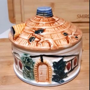 Vintage OCCUPIED JAPAN Ceramic Porcelain Hut House Cottage Sugar Bowl with Lid